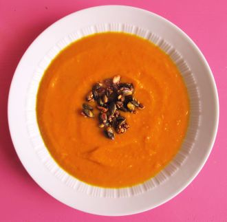 Tamari-Kuerbiskerne Geroestete-Kuerbiskerne Ayurveda-Kuerbis Kuerbis-Suppe Ayurveda rolling tiger copyright by julia wunderlich (7)