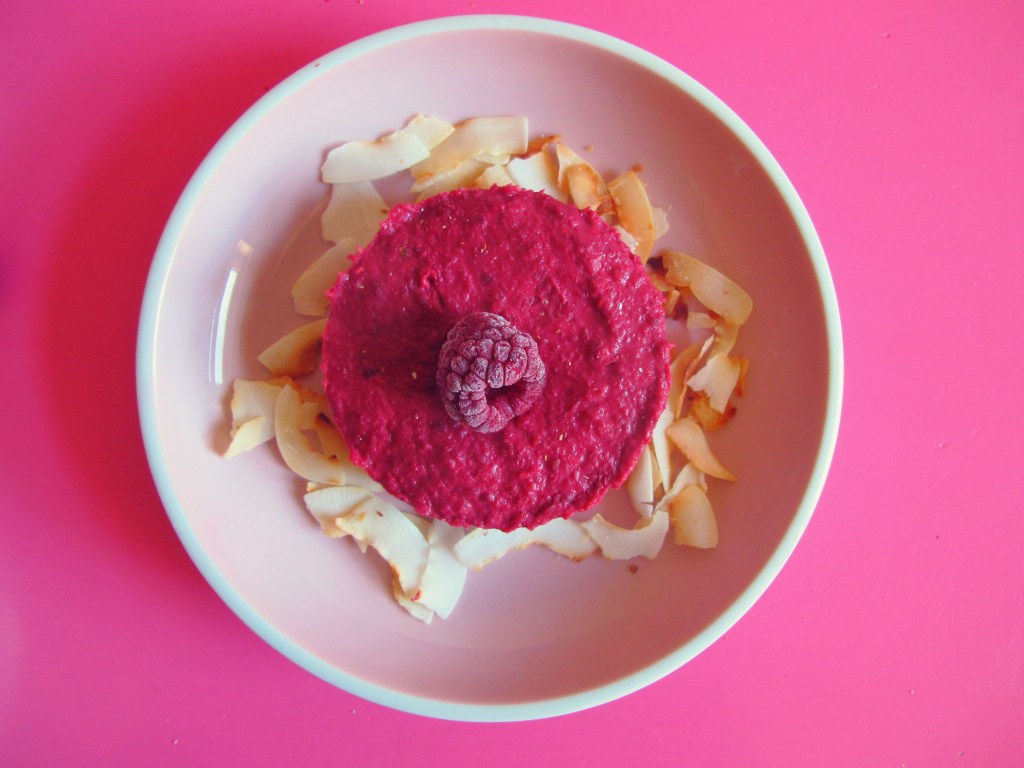 chai-berry-cake vegan-cake vegan-berry ayurveda-cake ayurveda rolling-tiger 1 copyright by julia wunderlich