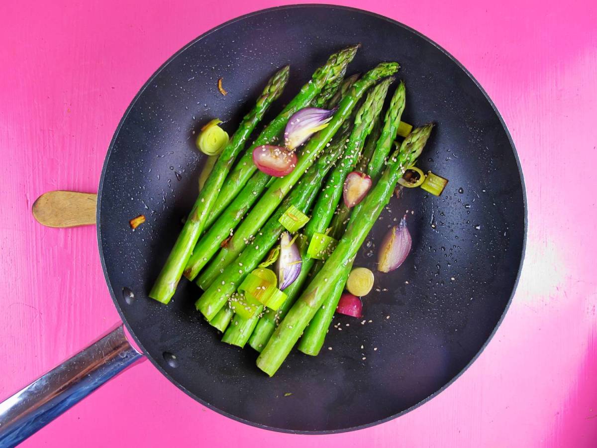 Asiatischer Spargel zu&nbsp;Ostern