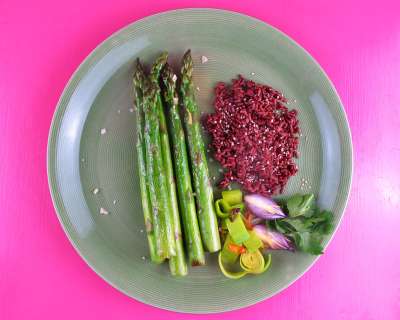 oster-spargel asia-spargel ayurveda-spargel roter-reis copyright by julia wunderlich