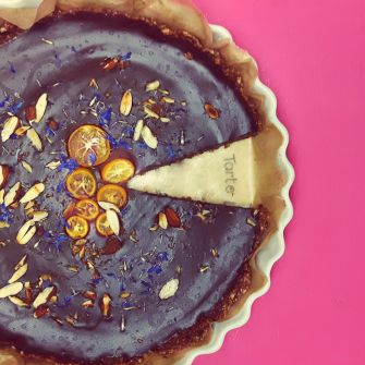 raw cake chocolate raw-cacao-tarte ayurveda 1.jpg